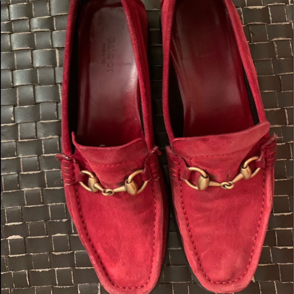 Women’s Red suede Gucci loafers size 8 used